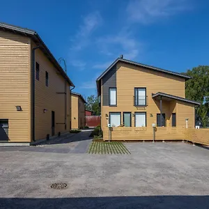 Private In The Shared Detached House. Vantaa